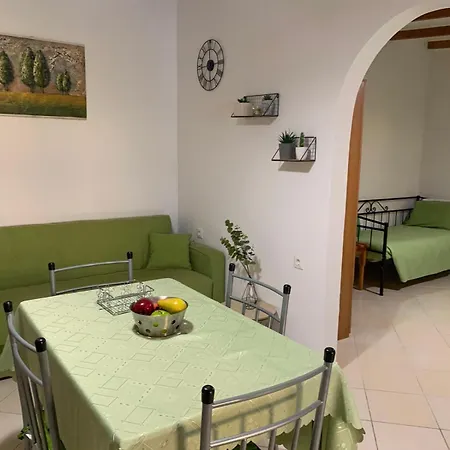 Holiday home Serenity House *