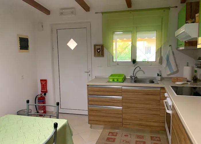 Serenity House * Фалираки
